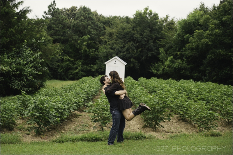 Rustic-Chic-Engagement-Photos-Raleigh-NC-006