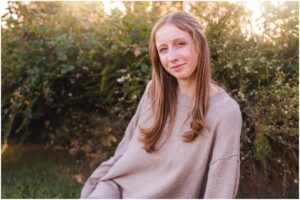 Senior girl portrait session at Lake Crabtree in Raleigh, North Carolina